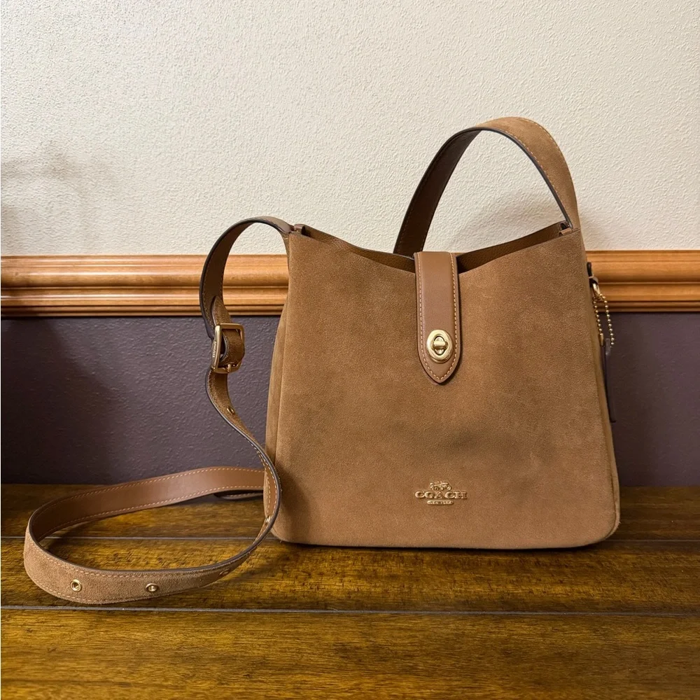 ✨ Coach Hadley Convertible Crossbody Bag in Suede ✨
